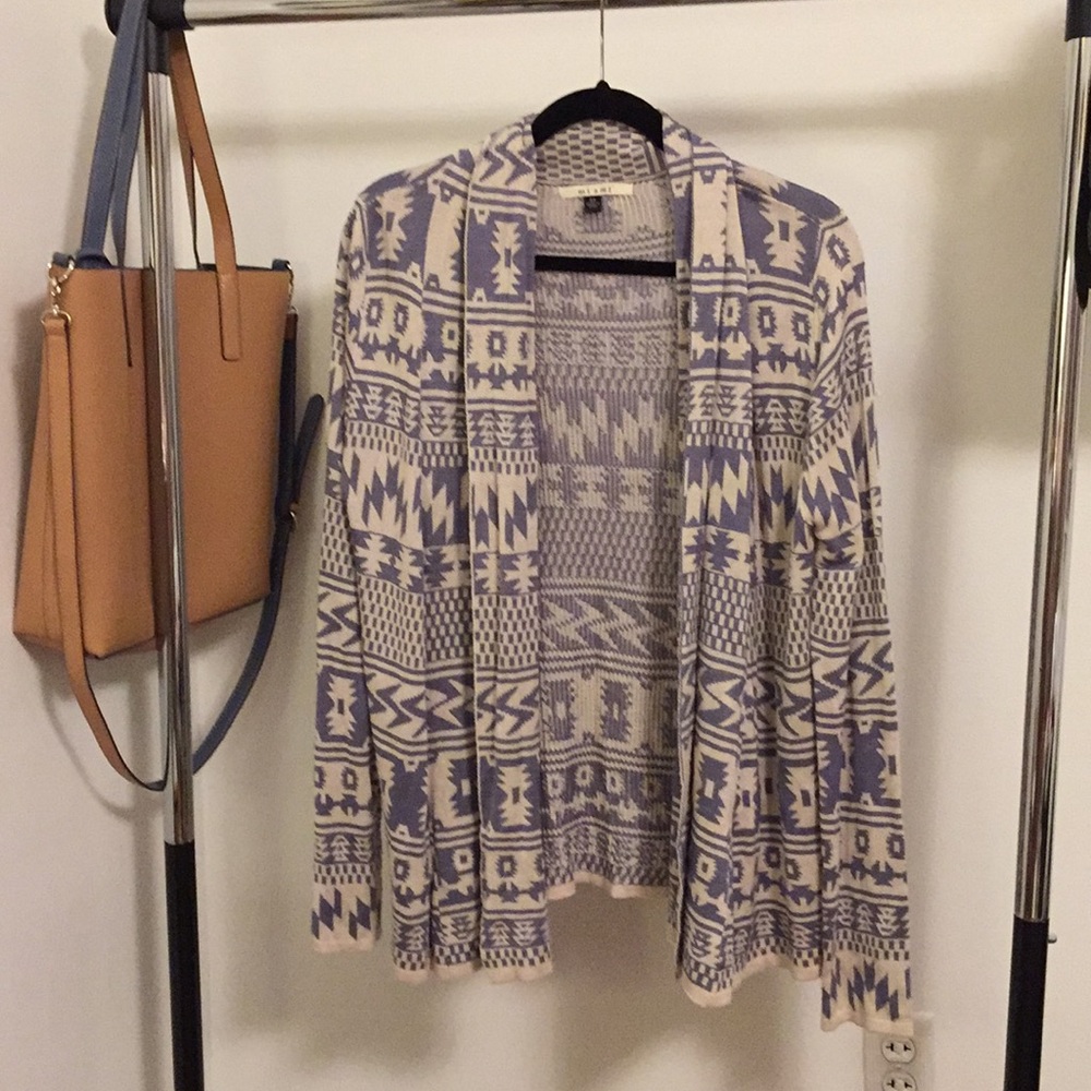 francesca’s NWOT Cardigan